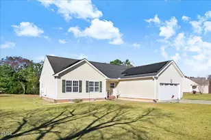 301 Towbridge Ln, Goldsboro, NC 27534 - Photo 2