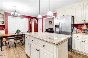 400 Rose Dr, Goldsboro, NC 27534 - Photo 8