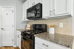 2626 Ladybank Ln, Fuquay Varina, NC 27526 - Photo 16