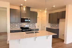 523 Sunset Lk Dr, Durham, NC 27704 - Photo 2