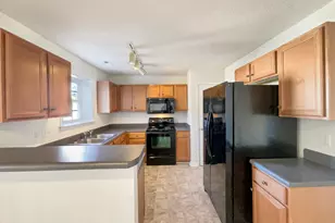 107 Crosswood Dr, Durham, NC 27703 - Photo 2