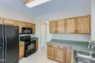 2114 Gillwell Ln, Fuquay Varina, NC 27526 - Photo 10
