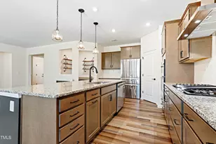 3735 Autumn Creek Dr, Fuquay-Varina, NC 27526 - Photo 8