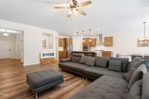 3735 Autumn Creek Dr, Fuquay-Varina, NC 27526 - Photo 4