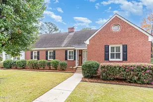 113 W Riverside Dr, Smithfield, NC 27577 - Photo 1