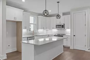 639 Conover Rd, Durham, NC 27703 - Photo 16