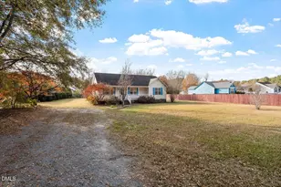 1084 McLemore Rd, Clayton, NC 27520 - Photo 2