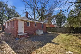 504 Jackson Ln, Kinston, NC 28501 - Photo 4