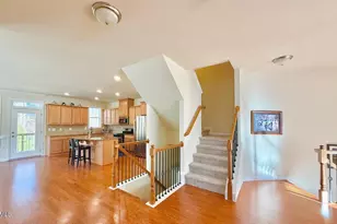 634 Edgewater Ridge Ct, Apex, NC 27523 - Photo 10