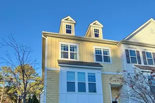 634 Edgewater Ridge Ct, Apex, NC 27523 - Photo 2