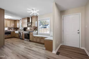 142 W Haywood St, Wendell, NC 27591 - Photo 6