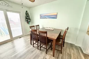 511 Carolina Beach Ave N, Carolina Beach, NC 28428 - Photo 16