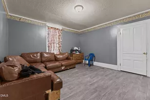 300 Devane St, Clinton, NC 28328 - Photo 24