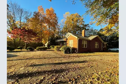 2012 Chapel Hill Road, Burlington, NC 27215 - Photo 2