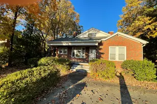 2012 Chapel Hill Rd, Burlington, NC 27215 - Photo 1
