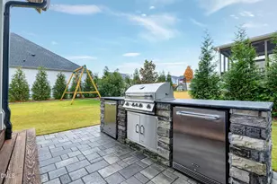 140 Tisbury Dr, Holly Springs, NC 27540 - Photo 10