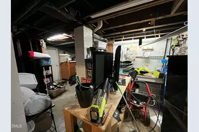 523 Wildwood Lane, Burlington, NC 27215 - Photo 32