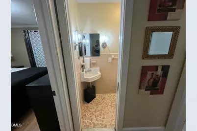 523 Wildwood Lane, Burlington, NC 27215 - Photo 28