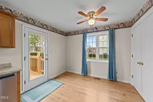 216 Bentwood Ln, Clayton, NC 27520 - Photo 6