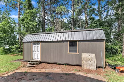 302 S Pine Street, Benson, NC 27504 - Photo 32