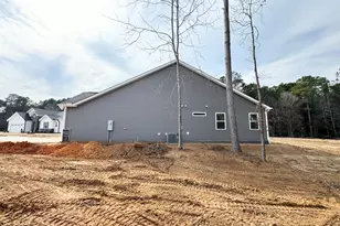 290 Golfview Ave, Benson, NC 27504 - Photo 4