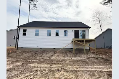 280 Golfview Avenue, Benson, NC 27504 - Photo 4