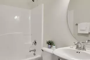 807 Hesler Ct, Cary, NC 27519 - Photo 20