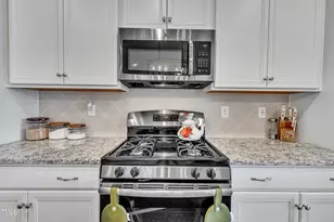 123 Carbone Ln, Clayton, NC 27527 - Photo 10