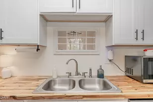 205 W South St, Fremont, NC 27830 - Photo 10