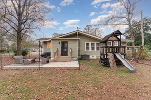 205 W South St, Fremont, NC 27830 - Photo 36