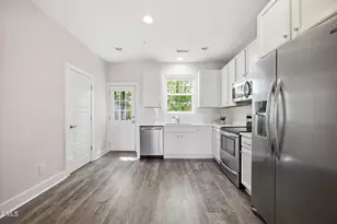 2800 Bedford Green Dr, Raleigh, NC 27604 - Photo 8
