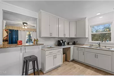 895 Sommers Street, Sanford, NC 27330 - Photo 10