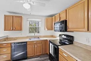 114 Hilary Pl, Cary, NC 27513 - Photo 8