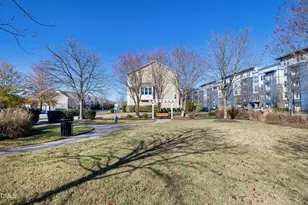 9105 Wooden Rd, Raleigh, NC 27617 - Photo 32