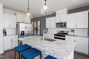 2851 Farmhouse Dr, Apex, NC 27502 - Photo 6