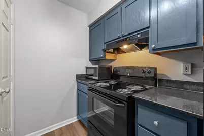 920 Highland Avenue, Greensboro, NC 27403 - Photo 10
