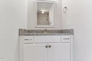 611 W Godwin St, Dunn, NC 28334 - Photo 16