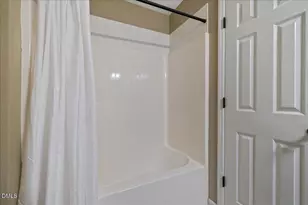 609 Fernway Dr, Burlington, NC 27217 - Photo 32