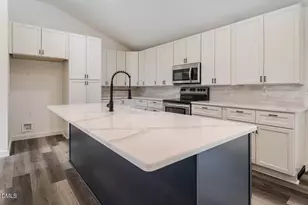 5700 Meadowlark Ln, Raleigh, NC 27610 - Photo 4