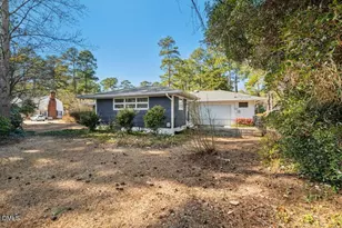 1117 S 1st St, Smithfield, NC 27577 - Photo 6