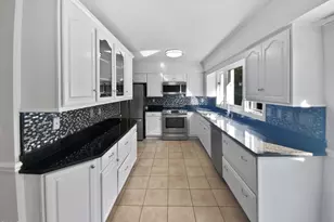 103 Lochberry Ln, Cary, NC 27518 - Photo 2