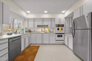 634 Kensington Dr, Chapel Hill, NC 27514 - Photo 16