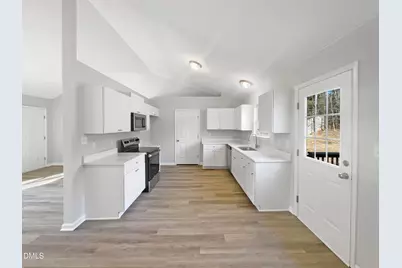 804 Hounds Chase, Durham, NC 27703 - Photo 4