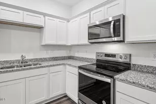 2135 Gln Xing Dr, Durham, NC 27704 - Photo 32