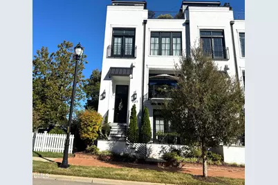 127 E Park Street, Cary, NC 27511 - Photo 2