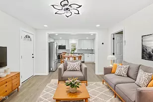 191 N Poole St, Coats, NC 27521 - Photo 10