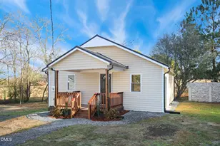 191 N Poole St, Coats, NC 27521 - Photo 1