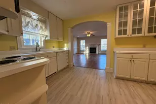 608 W Parrish Dr, Benson, NC 27504 - Photo 18