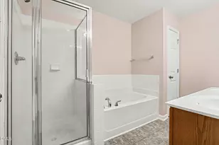 8620 Neuse Club Ln, Raleigh, NC 27616 - Photo 36