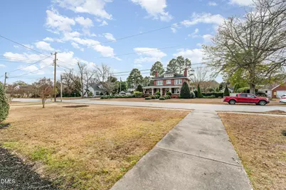 604 W Divine Street, Dunn, NC 28334 - Photo 34